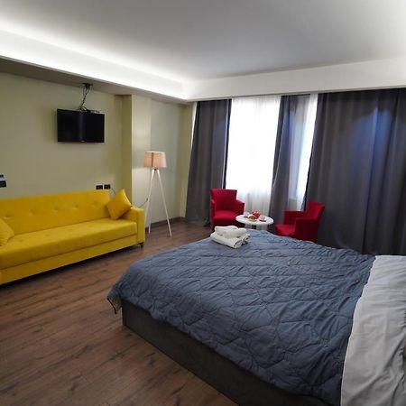 Driti Hotel Tirana Albania Bagian luar foto