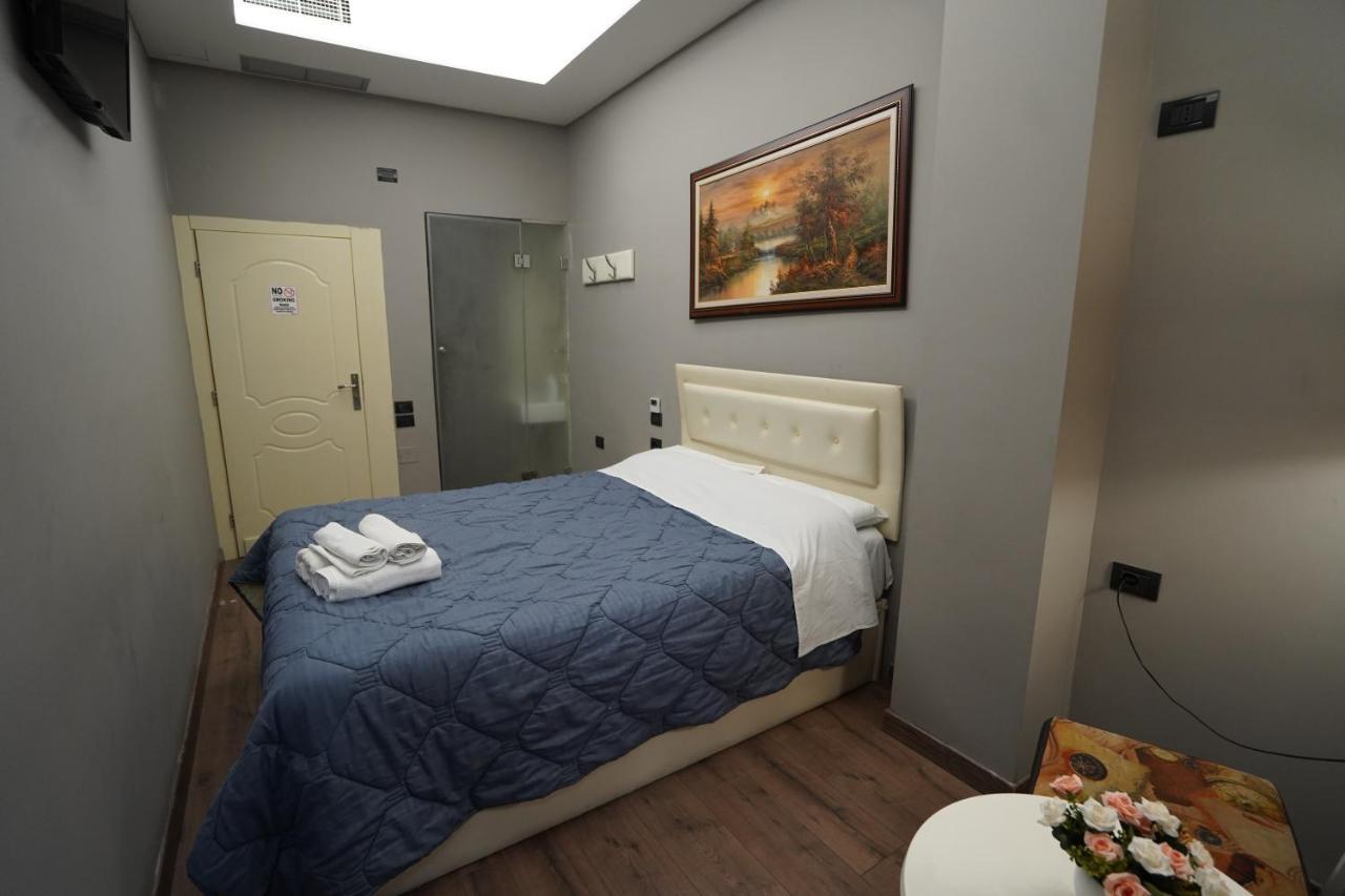 Driti Hotel Tirana Albania Bagian luar foto