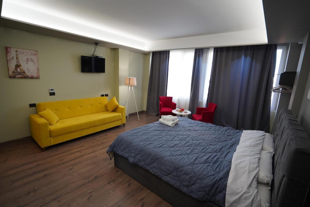 Driti Hotel Tirana Albania Bagian luar foto