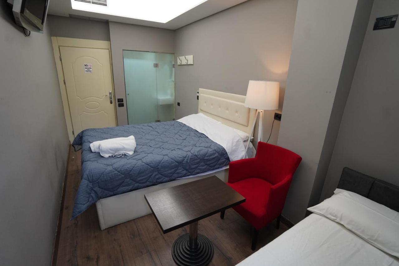 Driti Hotel Tirana Albania Bagian luar foto