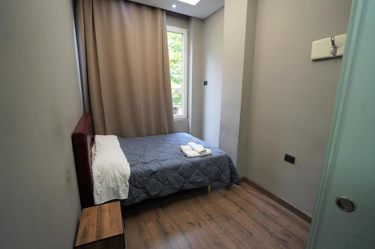 Driti Hotel Tirana Albania Bagian luar foto