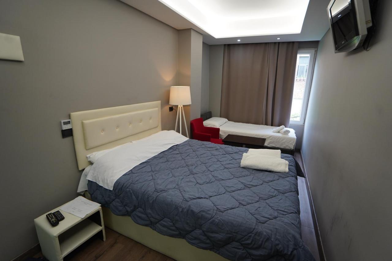 Driti Hotel Tirana Albania Bagian luar foto